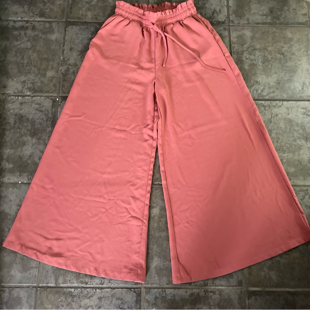 SHEIN Shein Women’s Pink Pants . Stylish . Size M US 6